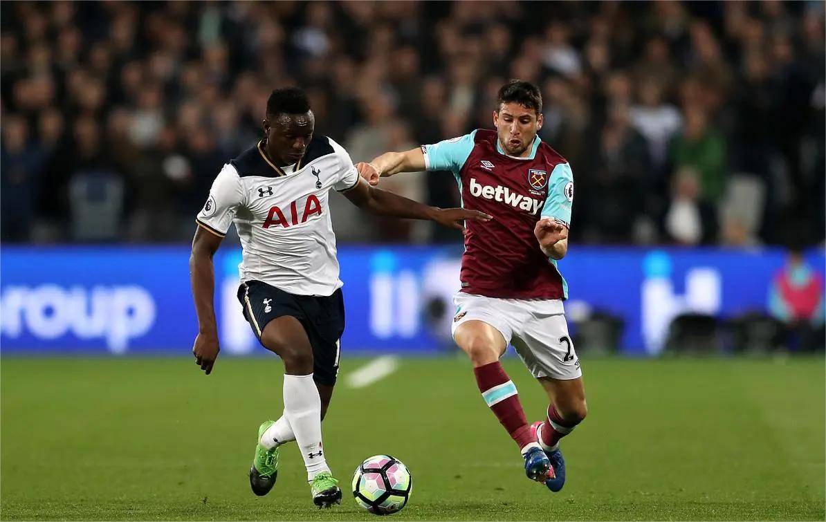 西汉姆联连续不败，实力震撼同城对手的简单介绍