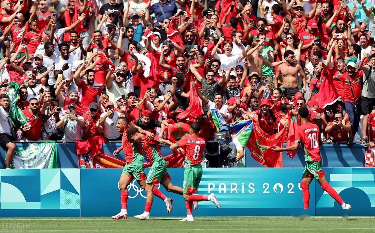 摩洛哥队在比赛中遭遇挑战，努力争取胜利的简单介绍