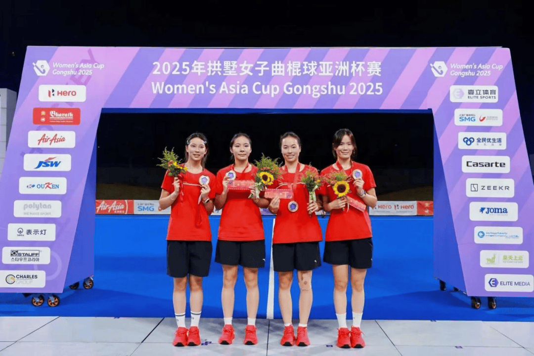 女子组决赛赛场争夺激烈，谁能获得最后胜利