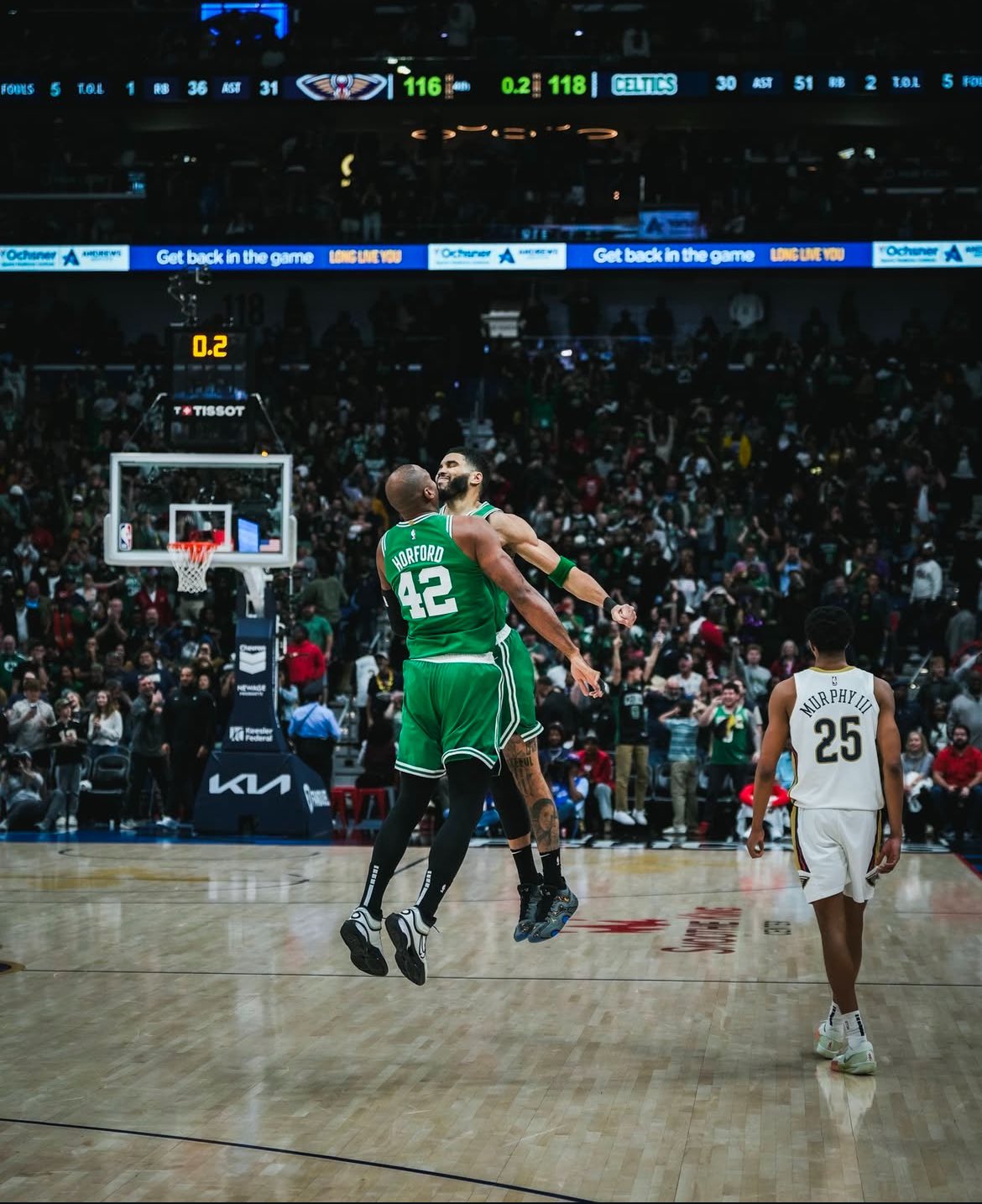 关于毒蛇客场力克骑士，布克独得分的信息