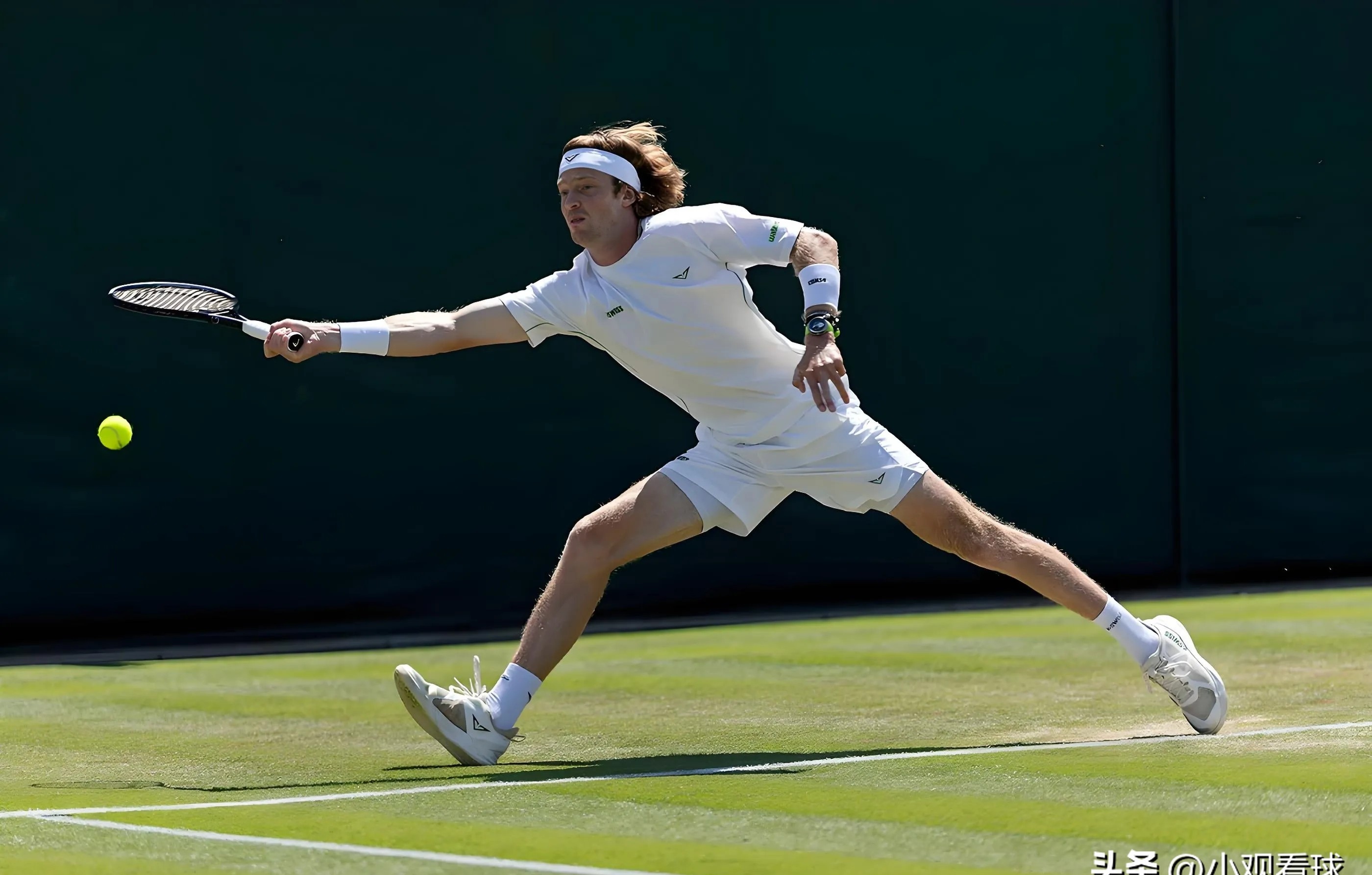 拉沃尔杯险胜温网，鲁德惊艳四座
