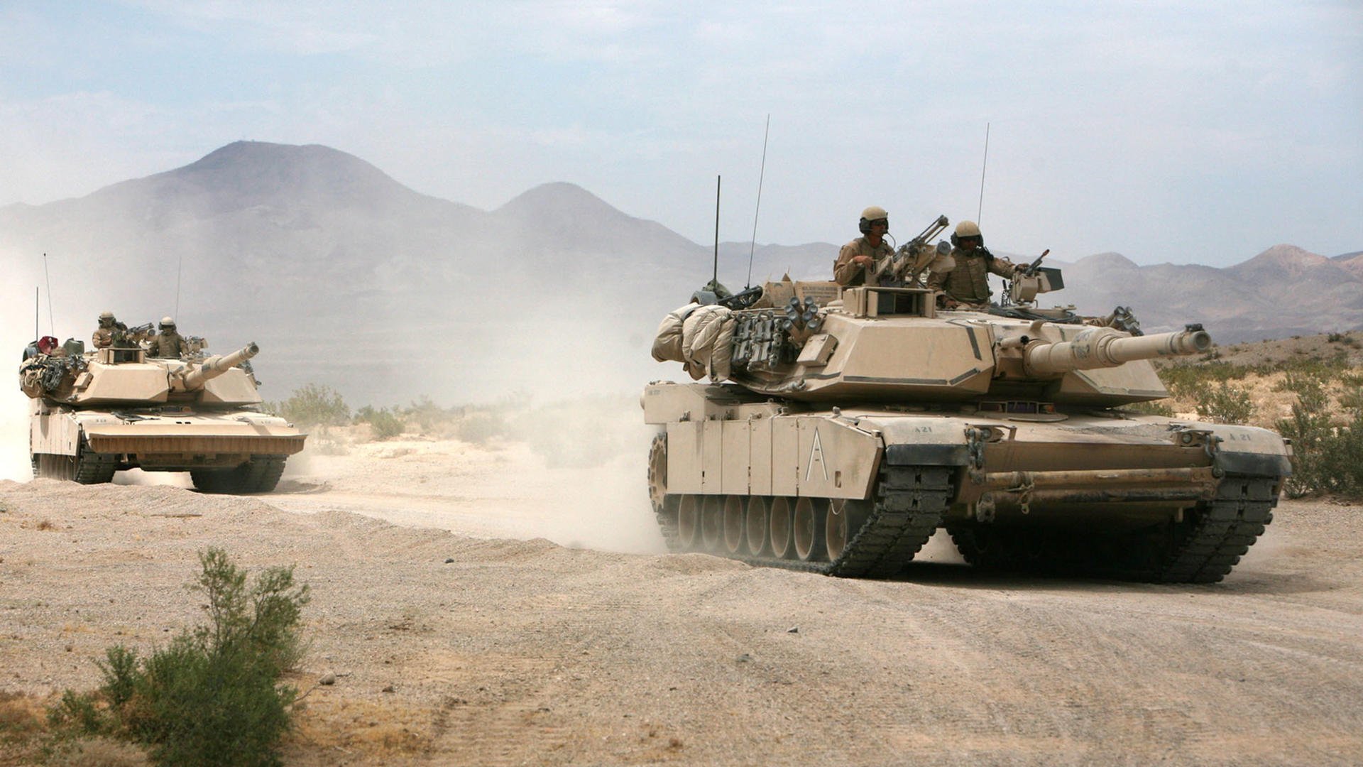 巅峰对决，霍勒迪狂轰40分+致命抢断，雄鹿掀翻卫冕冠军勇士！