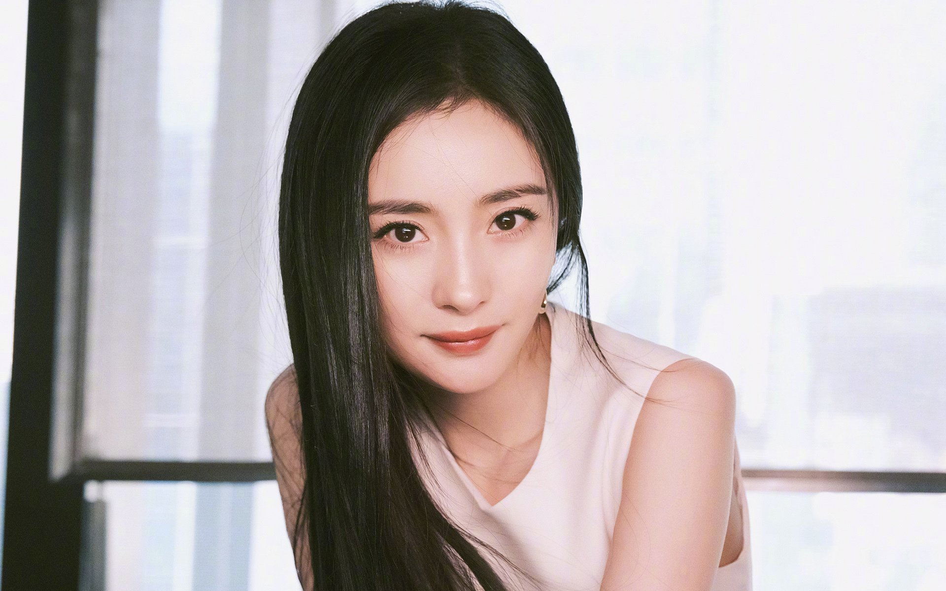 非对称的荣光，当丹麦黑马撕碎AC米兰，孔德用两小时定义一生